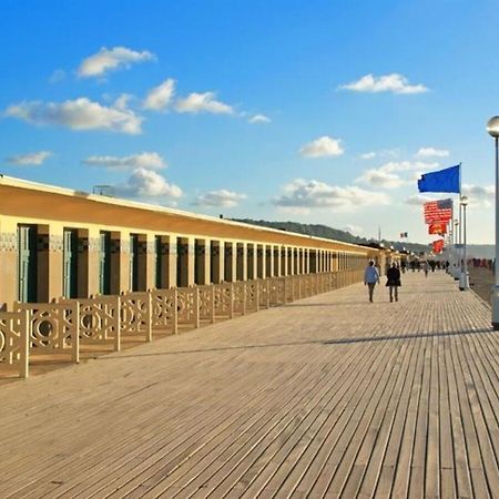 Echappee Chic - Balcon - 150 M Casino Deauville & Plage Екстер'єр фото