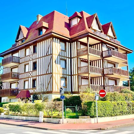 Echappee Chic - Balcon - 150 M Casino Deauville & Plage Екстер'єр фото